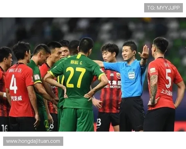 国安主帅解释半场换三人意图在于调整战术以扭转局势